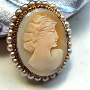 Antique Gold Vermeil Carved Shell Cameo and Pearls Brooch or Pendant